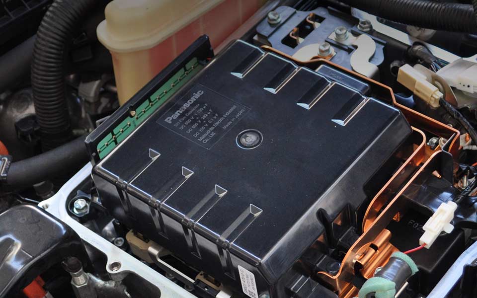 Masaki Automotive Hybrid Page Image Of Hybrid Car Engine